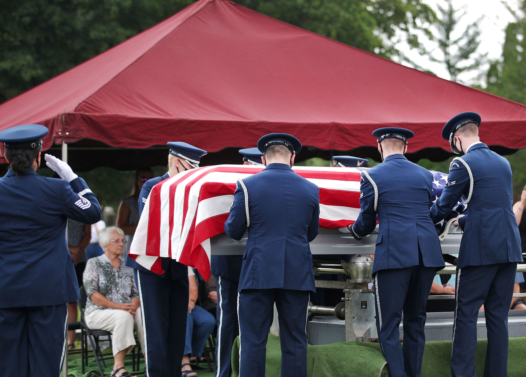 JVG_210719_BURIAL06